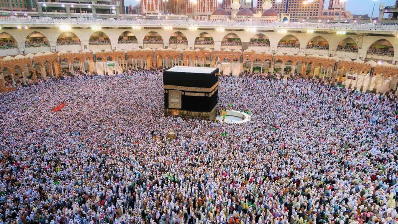 Umrah In Ramadan: റമദാനിൽ ഉംറ നിർവഹിക്കാൻ ആഗ്രഹമുണ്ടോ?; നിർബന്ധ വാക്സിനെടുക്കേണ്ടതെങ്ങനെയന്നറിയാം