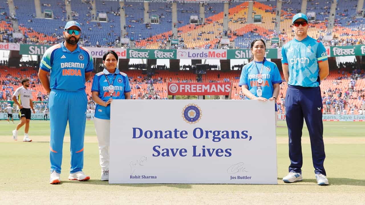 India vs England 3rd ODI: പച്ച ആംബാന്‍ഡ് ധരിച്ച് ഇന്ത്യ, ഇംഗ്ലണ്ട് താരങ്ങള്‍; കാരണമെന്ത്? അറിയാം