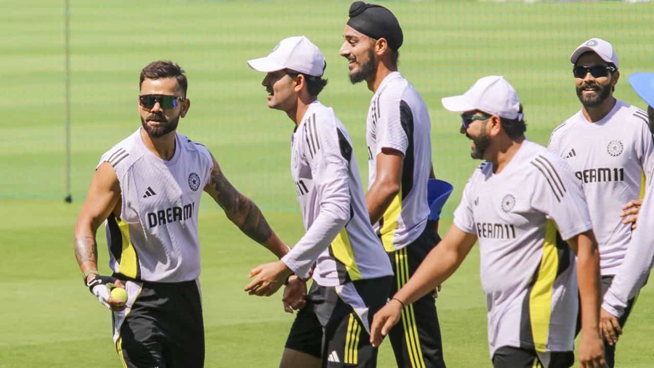 ICC Champions Trophy 2025: ആ സൂപ്പര്‍ താരം തന്ന എട്ടിന്റെ പണിയില്‍ നിന്ന് ബിസിസിഐ പാഠം പഠിച്ചു; പുതിയ നിയന്ത്രണങ്ങള്‍ പാലിച്ച് ഇന്ത്യന്‍ ടീം ഇന്ന് ദുബായിലേക്ക്‌