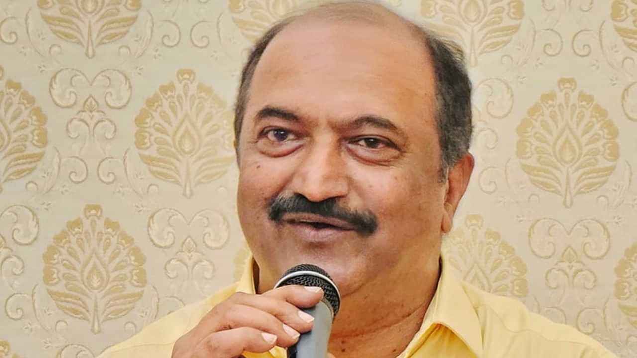 Kerala Budget 2025 : ക്ഷേമപെന്ഷന് എത്ര കൂട്ടും? വരുമാനം എങ്ങനെ വര്ധിപ്പിക്കും? ബജറ്റ് അവതരണത്തിന് കാതോര്ത്ത് കേരളം Kerala Budget 2025 : ക്ഷേമപെന്ഷന് എത്ര കൂട്ടും? വരുമാനം എങ്ങനെ വര്ധിപ്പിക്കും? ബജറ്റ് അവതരണത്തിന് കാതോര്ത്ത് കേരളം
