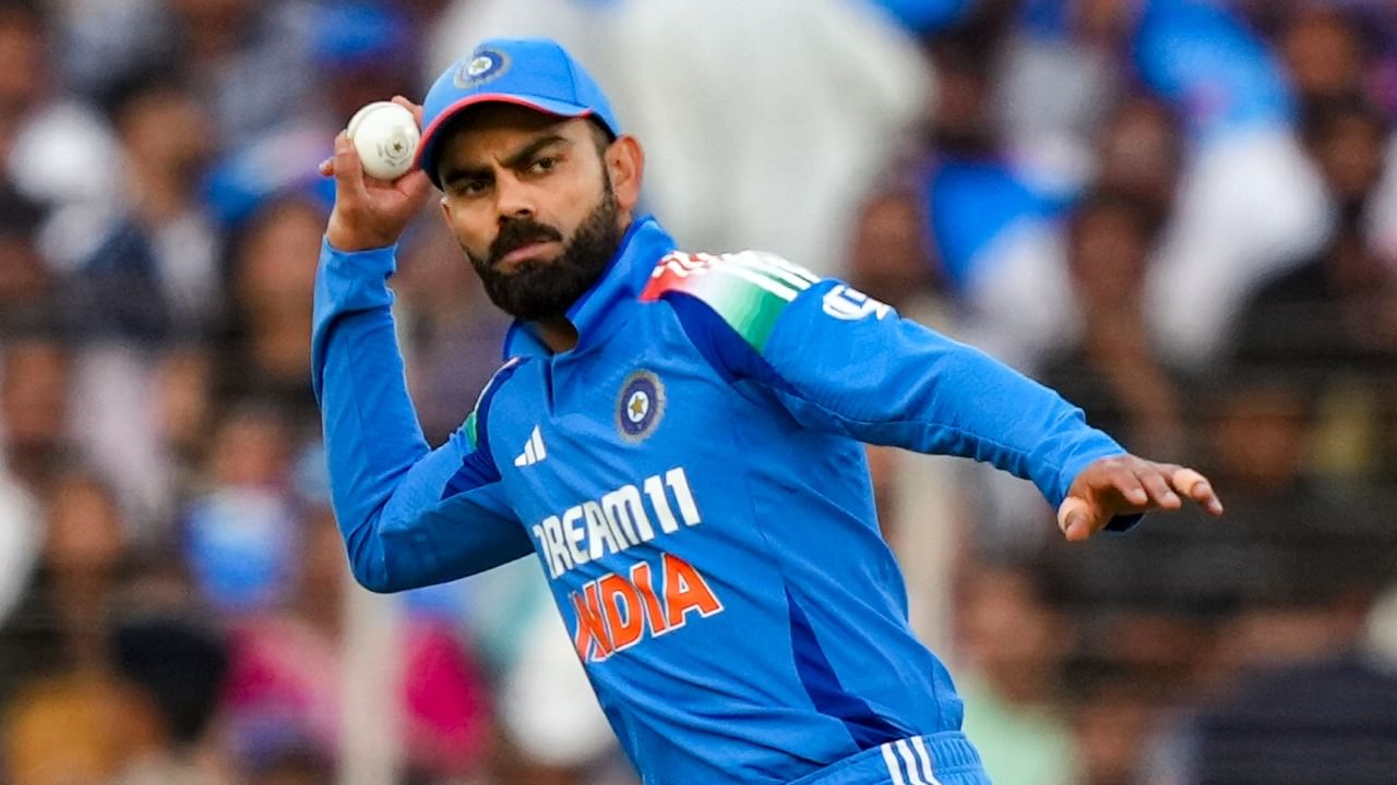 പ്രാക്ടീസ് സെഷനുകളിൽ നിന്ന് നേരത്തെ പോകാൻ പാടില്ല. സീരീസിനിടയിൽ പരസ്യചിത്രീകരണം അനുവദിക്കില്ല. ഭാര്യ, മക്കൾ, കാമുകി തുടങ്ങിയവരെ ഒപ്പം കൂട്ടാൻ നിയന്ത്രണങ്ങളുണ്ട്. മത്സരം നേരത്തെ അവസാനിച്ചാലും നേരത്തെ തിരികെ വരാൻ പാടില്ല തുടങ്ങിയവയായിരുന്നു നിബന്ധനകൾ. ഇതിൽ പെട്ടതാണ് പേഴ്സണൽ ഷെഫ് അനുവദിക്കില്ല എന്നത്. (Image Credits- PTI)