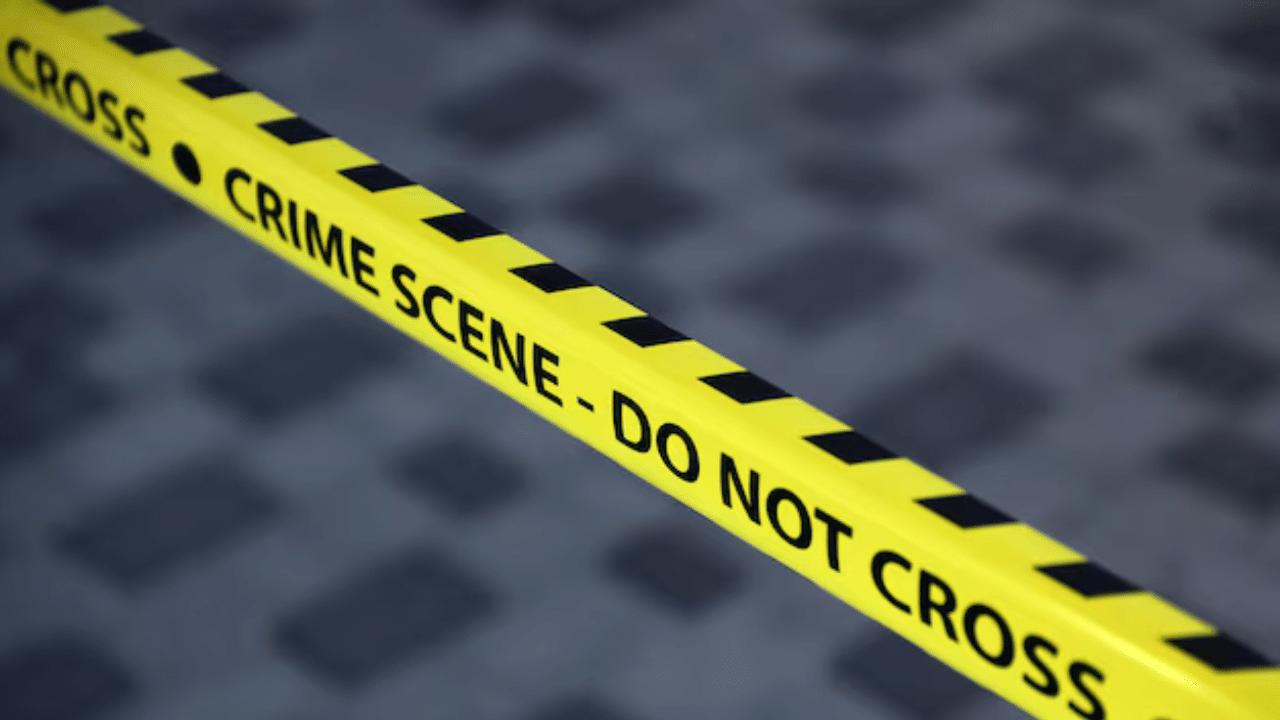 Kottayam Police Man Death: കോട്ടയത്ത് സംഘർഷത്തിനിടെ അക്രമിയുടെ ചവിട്ടേറ്റ് പോലീസുകാരൻ കൊല്ലപ്പെട്ടു Kottayam Police Man Death: കോട്ടയത്ത് സംഘർഷത്തിനിടെ അക്രമിയുടെ ചവിട്ടേറ്റ് പോലീസുകാരൻ കൊല്ലപ്പെട്ടു