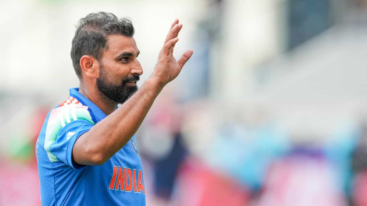 Mohammed Shami : ഐസിസി മത്സരങ്ങളുടെ രാജാവ് ഇതാ തിരിച്ചെത്തിയിരിക്കുന്നു; ബംഗ്ലാദേശിനെതിരെ അഞ്ച് വിക്കറ്റ് നേട്ടവുമായി മുഹമ്മദ് ഷമി