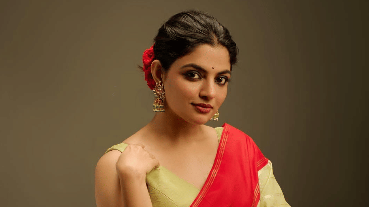 Nikhila Vimal: സിനിമയിൽ സ്ത്രീകൾക്ക് അത്ര ശമ്പളം ലഭിക്കുന്നില്ല, ഇനിയും കുറച്ചാൽ ഞങ്ങൾക്ക് ഒന്നുമുണ്ടാവില്ല; നിഖില വിമൽ