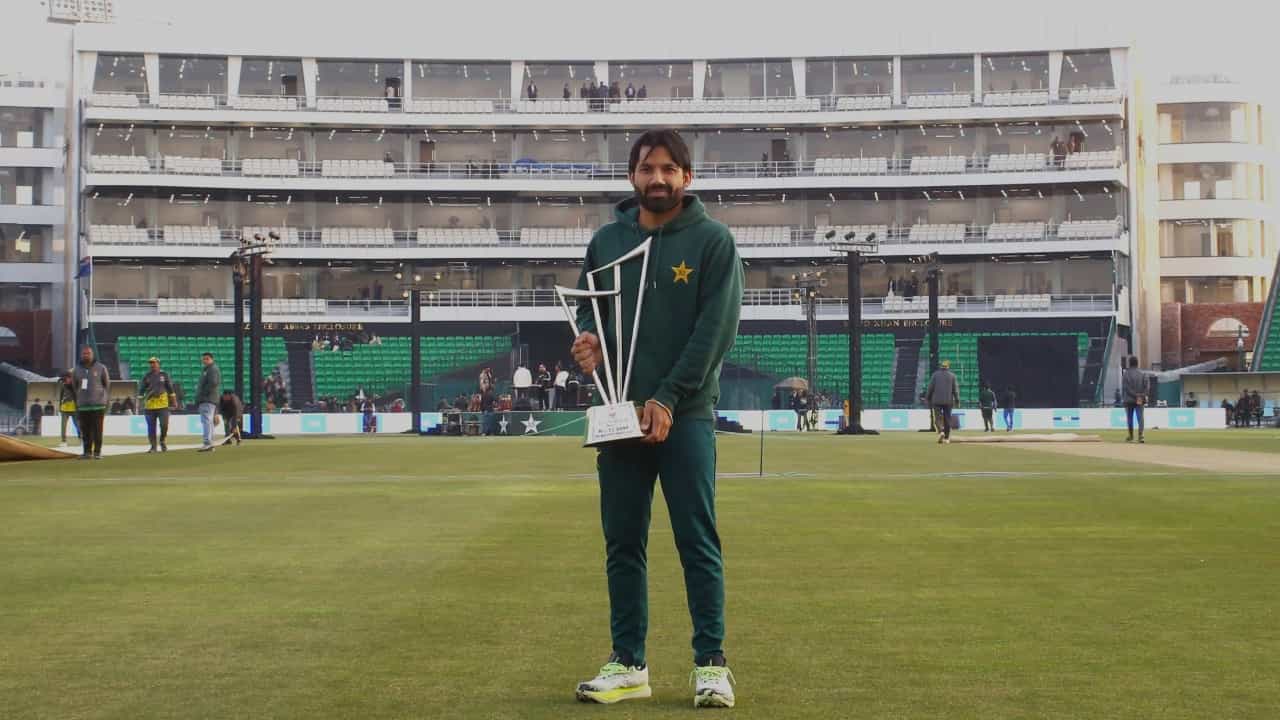 Champions Trophy 2025: അറ്റകുറ്റപ്പണികൾ പൂർത്തിയാക്കി ഗദ്ദാഫി സ്റ്റേഡിയം തുറന്നു; ചാമ്പ്യൻസ് ട്രോഫി നഷ്ടപ്പെടില്ലെന്ന ആശ്വാസവുമായി പിസിബി