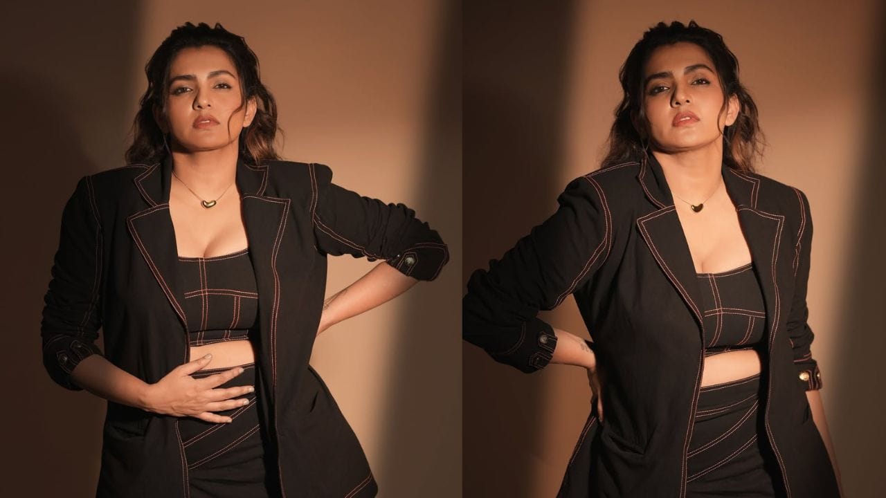 ഏറെ നാളത്തെ പരിശ്രമത്തിനൊടുവിലാണ് ഹേമകമ്മിറ്റി റിപ്പോര്‍ട്ട് പുറത്തുവന്നത്. ആ റിപ്പോര്‍ട്ട് പുറത്തുവരുന്നതിനായി പ്രയത്‌നിച്ചവരില്‍ എടുത്തുപറയേണ്ട പേര് തന്നെയാണ് ഡബ്ല്യുസിസിയുടേത്. തങ്ങള്‍ വര്‍ഷങ്ങളായി നേരിട്ടുകൊണ്ടിരിക്കുന്ന പ്രശ്‌നങ്ങള്‍ക്കെതിരെയുള്ള പോരാട്ടത്തില്‍ സംഘടനയ്ക്കുള്ളിലെ പലര്‍ക്കും അവരുടെ സിനിമാ ജീവിതം തന്നെ നഷ്ടപ്പെട്ടു. (Image Credits: Instagram)