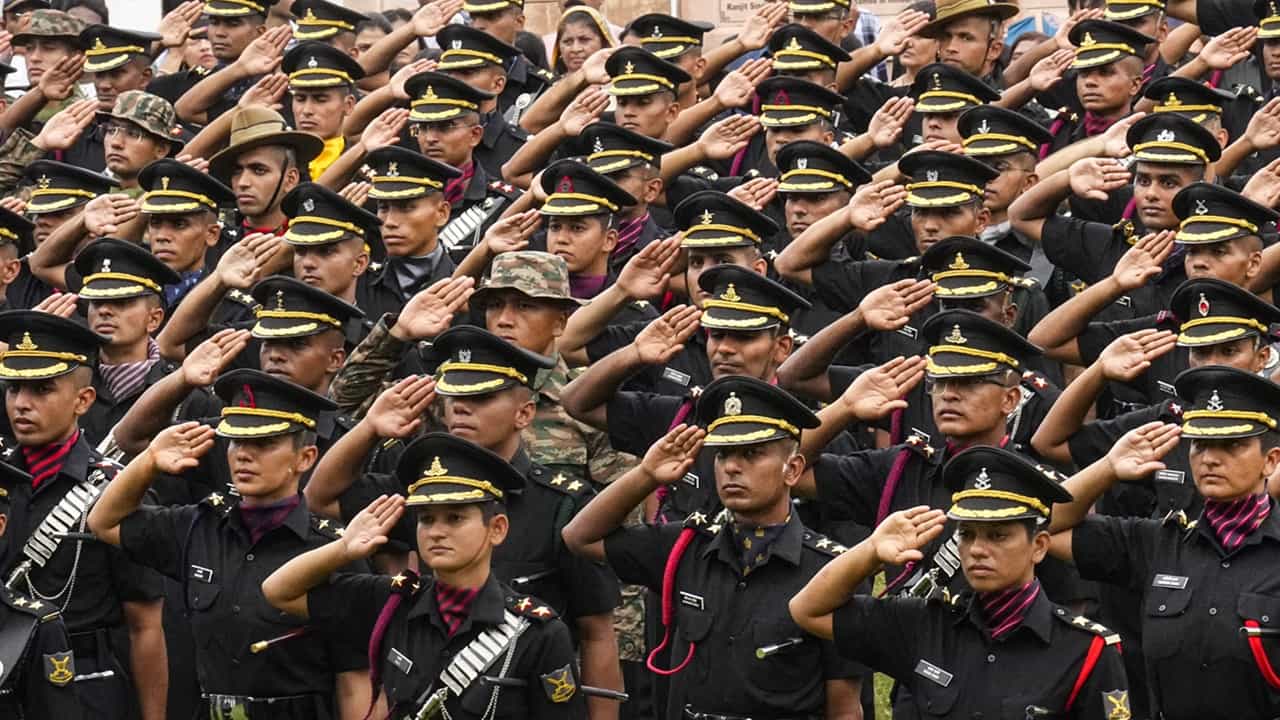 Indian Army Recruitment: കോളേജിൽ എൻസിസിയിൽ ഉണ്ടായിരുന്നോ?  ഇന്ത്യന്‍ ആര്‍മിയിൽ 56,100 തുടക്ക ശമ്പളത്തിൽ ഓഫീസർ ആകാം