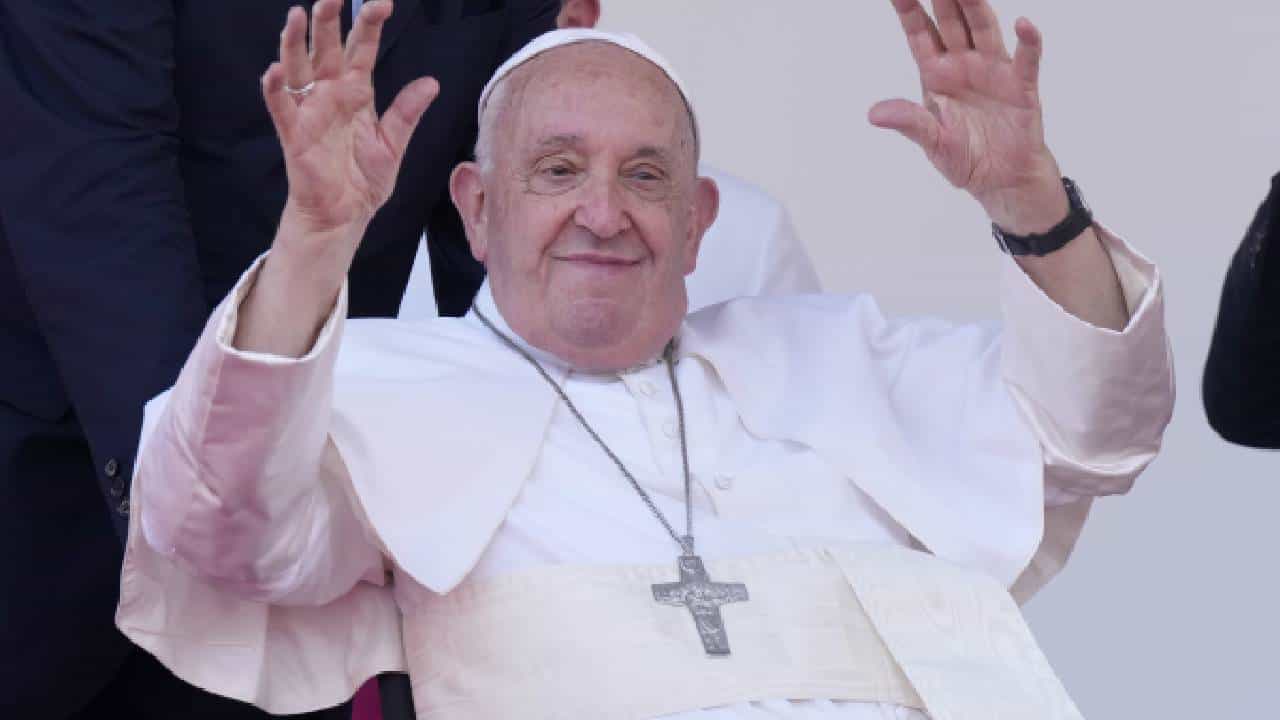 Pope Francis Health Updates: ഫ്രാൻസിസ് മാർപാപ്പയുടെ നില അതീവ ഗുരുതരം