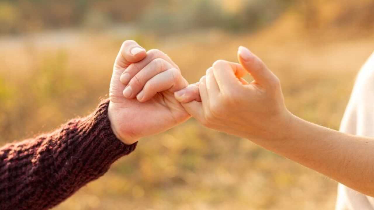 Happy Promise Day 2025: വാഗ്ദാനങ്ങള്‍ വെറുതെയാകരുത്; പങ്കാളിക്ക് അതിമനോഹരമായ പ്രോമിസുകള്‍ നല്‍കാം