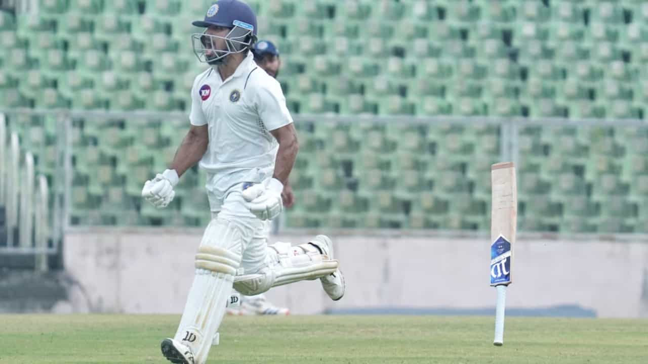 Ranji Trophy: അവിശ്വസനീയം സൽമാൻ നിസാർ!; അവസാന വിക്കറ്റ് കൂട്ടുകെട്ടിൽ കേരളത്തിന് ജമ്മുവിനെതിരെ ഒരു റൺ ലീഡ്