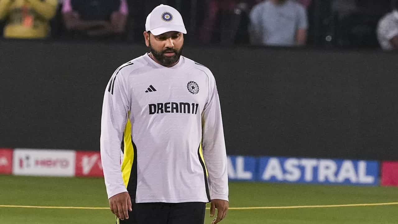 Rohit Sharma : രോഹിതിന് ഒരു കുഴപ്പവുമില്ല; മോശം ബാറ്റിംഗ്‌ ഫോമിലും ഇന്ത്യന്‍ ക്യാപ്റ്റന് കോച്ചിന്റെ പിന്തുണ