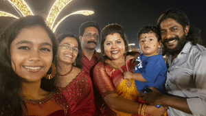 Sneha Sreekumar: ‘കുടുംബം കലക്കികൾക്ക് നശിപ്പിക്കാൻ പറ്റുന്ന അടുപ്പമല്ലിത്’; ശിവാനിക്കൊപ്പമുള്ള ചിത്രം പങ്കുവെച്ച് സ്നേഹ ശ്രീകുമാർ, പോസ്റ്റ് ചർച്ചയാകുന്നു