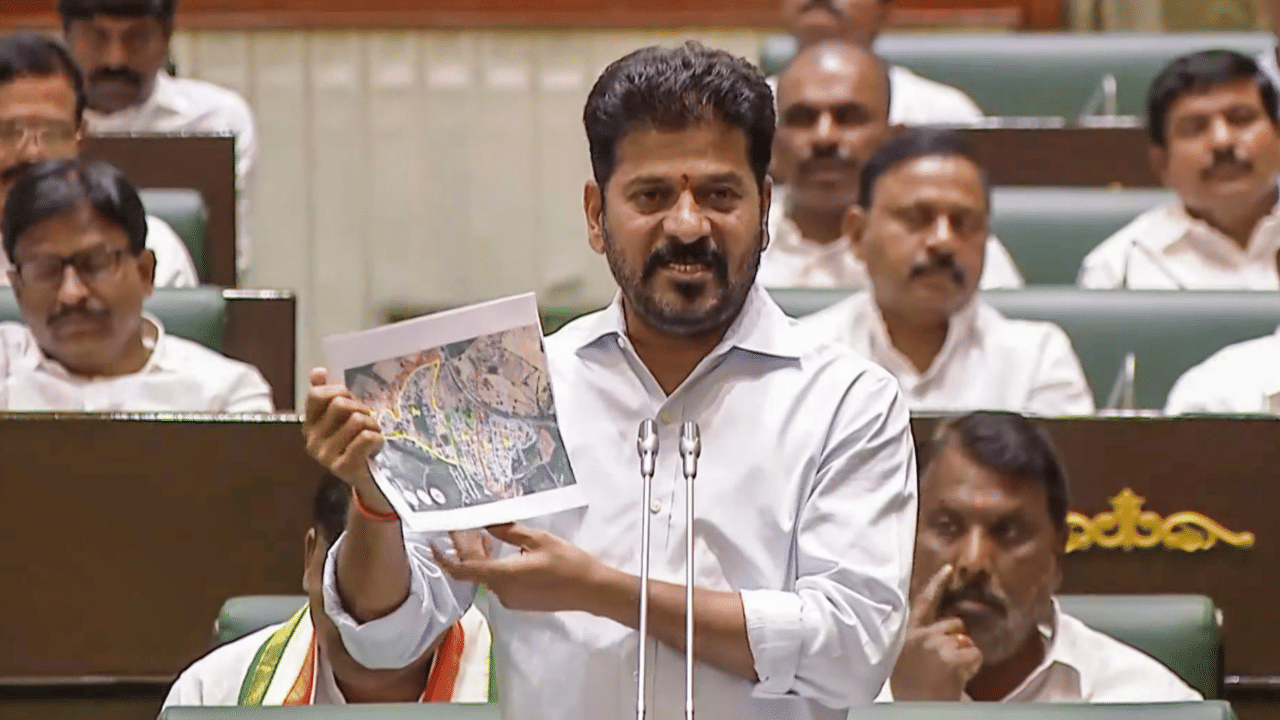 Telugu Language: തമിഴ്‌നാടിന് പിന്നാലെ ഭാഷായുദ്ധത്തിനൊരുങ്ങി തെലങ്കാനയും; സ്‌കൂളുകളിൽ തെലുങ്ക് നിർബന്ധമാക്കി സർക്കാർ