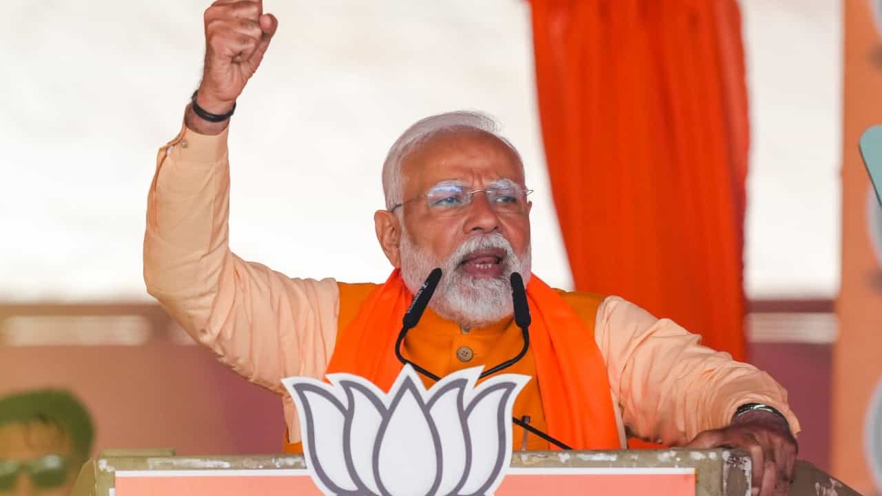 Union Budget 2025: നെഹ്റുവിൻ്റെ കാലത്ത് 12 ലക്ഷം രൂപയ്ക്ക് നാലിലൊന്ന് നികുതി കൊടുക്കണമായിരുന്നു; ഈ ബജറ്റ് ഗംഭീരമെന്ന് പ്രധാനമന്ത്രി
