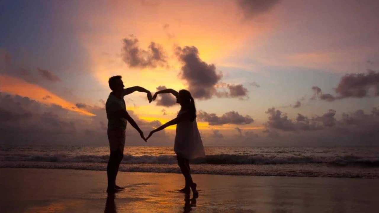 Valentine’s Day Wishes:  നിന്നോടുള്ള എന്റെ പ്രണയം അനന്തമാണ്, ഈ കടലും ആകാശവും പോലെ; പ്രിയപ്പെട്ടവർക്ക് വാലന്റൈന്‍സ് ഡേ ആശംസകള്‍ നേരാം