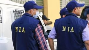 Visakhapatnam Espionage Case: നേവൽ രഹസ്യങ്ങൾ പാകിസ്ഥാന് ചോർത്തി; മലയാളി അടക്കം മൂന്നു പേർ അറസ്റ്റിൽ Visakhapatnam Espionage Case: നേവൽ രഹസ്യങ്ങൾ പാകിസ്ഥാന് ചോർത്തി; മലയാളി അടക്കം മൂന്നു പേർ അറസ്റ്റിൽ