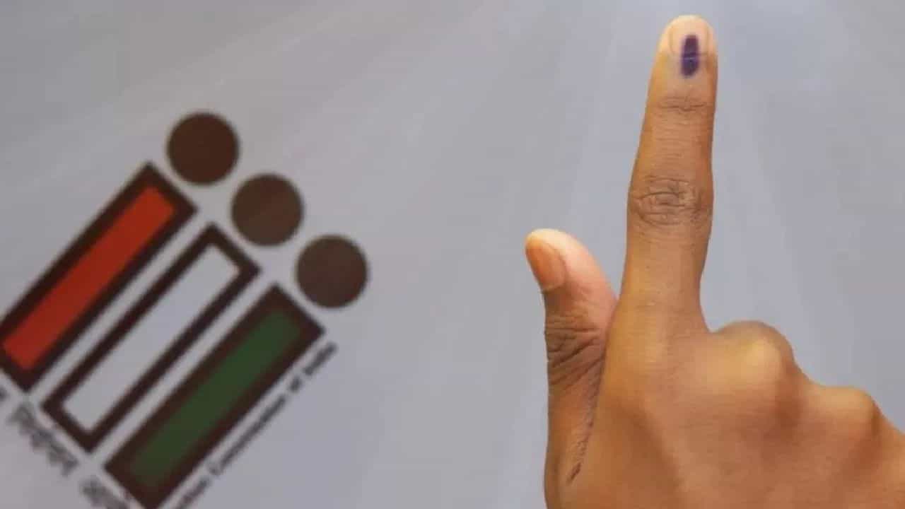 Delhi Elections 2025: വോട്ടില്‍ 0.12 ശതമാനം വര്‍ധന; പുതിയ കണക്ക് പുറത്തുവിട്ട് തെരഞ്ഞെടുപ്പ് കമ്മീഷന്‍