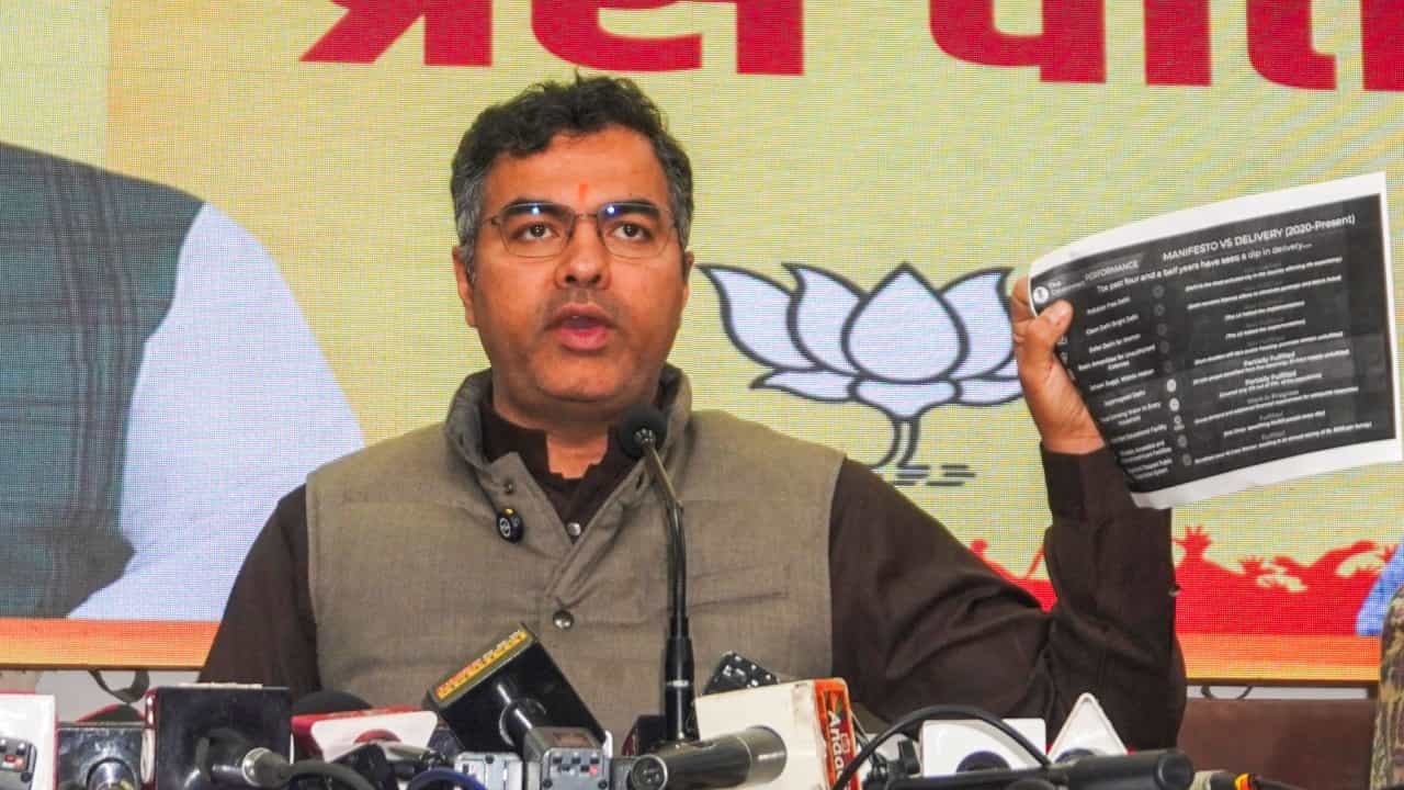 Parvesh Sahib Singh Verma: അരവിന്ദ് കേജ്‌രിവാളിനെ വീഴ്ത്തിയ ചാണക്യൻ; ആരാണ് പർവേശ് സാഹിബ് സിംഗ് വർമ?