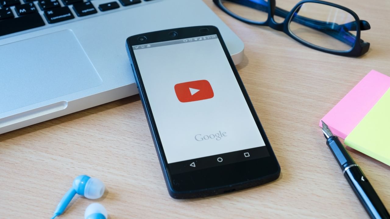 YouTube Premium Lite: യൂട്യൂബ് പ്രീമിയത്തിന് ഇനി കുറഞ്ഞ വില; ലൈറ്റ് പ്ലാനുകൾ അവതരിപ്പിക്കുക നാല് രാജ്യങ്ങളിൽ YouTube Premium Lite: യൂട്യൂബ് പ്രീമിയത്തിന് ഇനി കുറഞ്ഞ വില; ലൈറ്റ് പ്ലാനുകൾ അവതരിപ്പിക്കുക നാല് രാജ്യങ്ങളിൽ