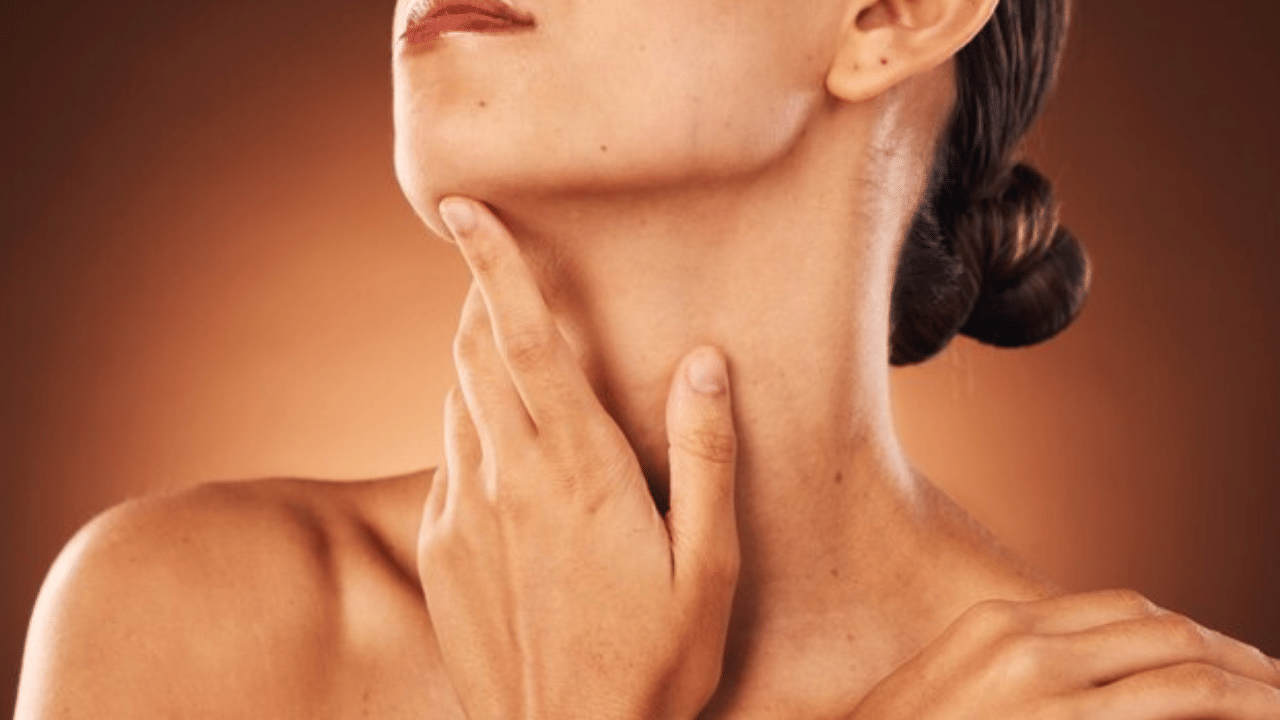 Dark Neck Removal: കഴുത്തിലെ കറുപ്പ് മാറുന്നില്ലേ? പിഗ്മെന്റേഷൻ നീക്കാൻ ഇതാ വീട്ടിൽ തന്നെ വഴിയുണ്ട്