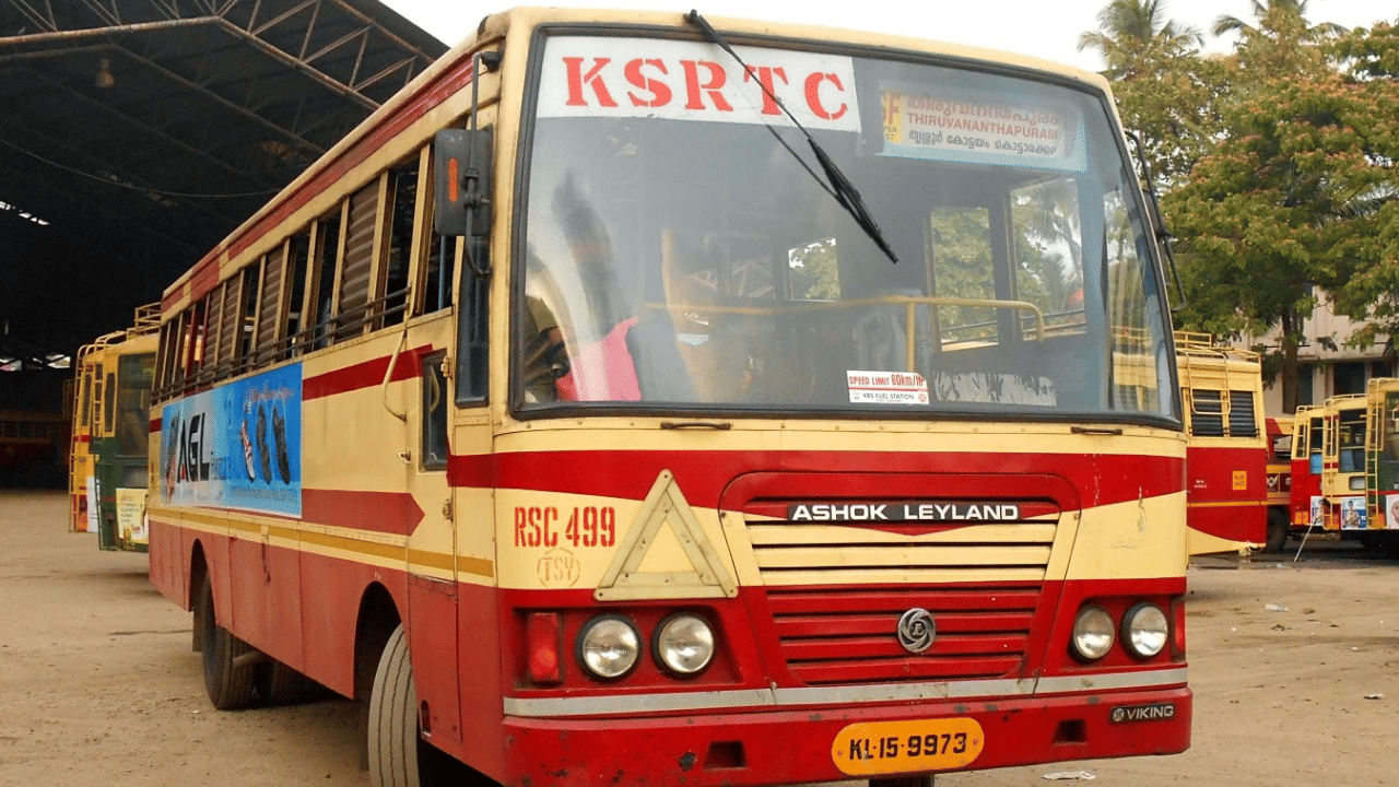KSRTC Strike: കെഎസ്ആർടിസി പണിമുടക്ക് ആരംഭിച്ചു; ഡയസ്നോൺ പ്രഖ്യാപിച്ച് സർക്കാർ
