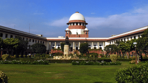 Supreme Court Recruitment 2025: സുപ്രീം കോടതിയിൽ കോർട്ട് അസിസ്റ്റന്റ് ഒഴിവ്; 72,040 രൂപ വരെ ശമ്പളം; മാർച്ച് 8 വരെ അപേക്ഷിക്കാം