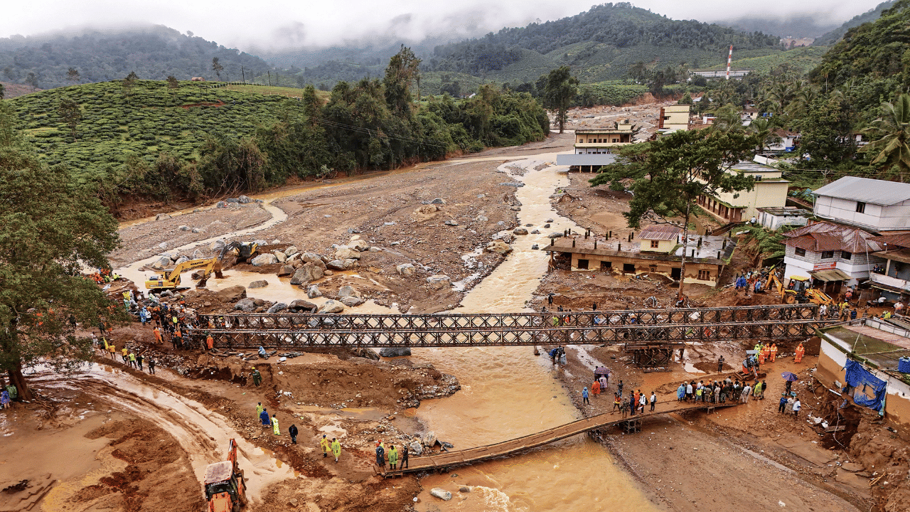 Wayanad Rehabilitation: വയനാട് പുനരധിവാസം; 529.50 കോടി പലിശരഹിത വായ്പ അനുവദിച്ച് കേന്ദ്രം Wayanad Rehabilitation: വയനാട് പുനരധിവാസം; 529.50 കോടി പലിശരഹിത വായ്പ അനുവദിച്ച് കേന്ദ്രം