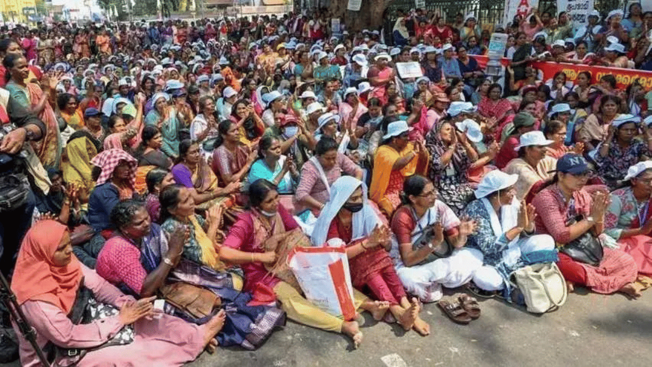 ASHA Workers Protest: ആശമാരുടെ സമരം അവസാനിപ്പിക്കണം; എല്‍ഡിഎഫ് യോഗത്തില്‍ ആവശ്യം