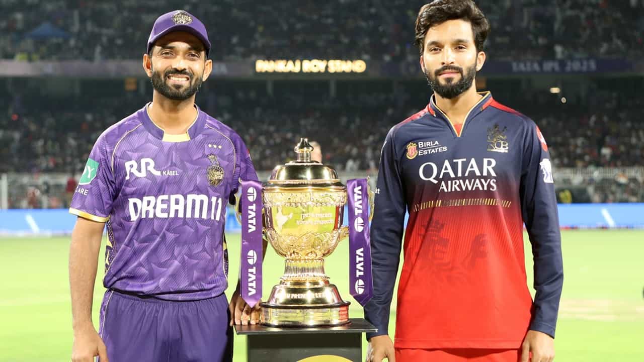IPL 2025: ഐപിഎല്‍ പൂരം കൊടിയേറി, ടോസ് നേടിയ ആര്‍സിബി ബൗളിങ് തിരഞ്ഞെടുത്തു; പ്ലേയിങ് ഇലവന്‍ ഇങ്ങനെ