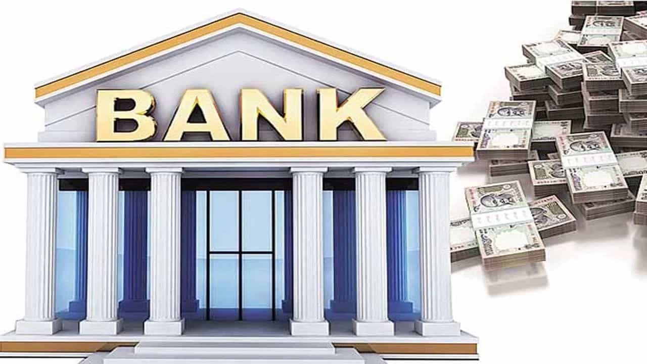 New Bank Rules From April 1: ഏപ്രില്‍ 1 മുതല്‍ ബാങ്ക് നിയമങ്ങളിലും വമ്പന്‍ മാറ്റങ്ങള്‍; എടിഎം കാര്‍ഡ് ഉപയോഗം സൂക്ഷിച്ച് മതി