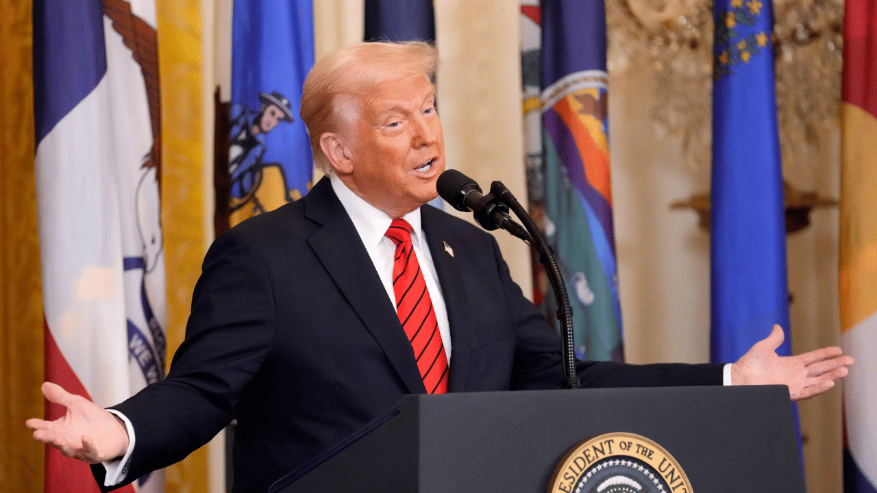 US Revokes Protection: കുടിയേറ്റക്കാരുടെ നിയമപരിരക്ഷ അമേരിക്ക റദ്ദാക്കുന്നു; ഉടൻ നാടുകടത്തുക 5 ലക്ഷത്തിലധികം പേരെ