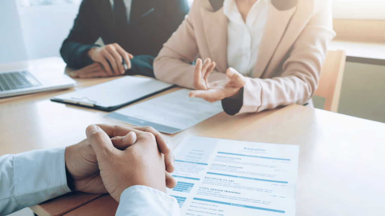 EIL Recruitment 2025: ഗേറ്റ് പരീക്ഷ പാസായവരാണോ? 1,80,000 രൂപ വരെ ശമ്പളത്തോടെ ജോലി ഉറപ്പ്; എഞ്ചിനീയേഴ്സ് ഇന്ത്യ ലിമിറ്റഡ് വിളിക്കുന്നു