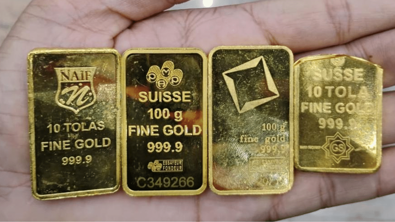 Gold Seized: വസ്ത്രത്തിൽ ഒളിപ്പിച്ചു കടത്താൻ ശ്രമിച്ചത് ഒരു കോടി രൂപയുടെ സ്വർണം; തിരുവനന്തപുരത്ത് രണ്ട് യാത്രക്കാർ കസ്റ്റംസ് പിടിയിൽ
