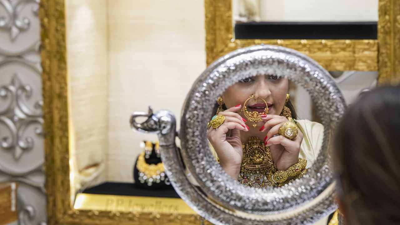 Kerala Gold Price: എന്തൊരു പോക്കാണ് പൊന്നേ ഇത്! തിരികെ കയറി സ്വര്‍ണ വില; റെക്കോർഡ് നിരക്ക്