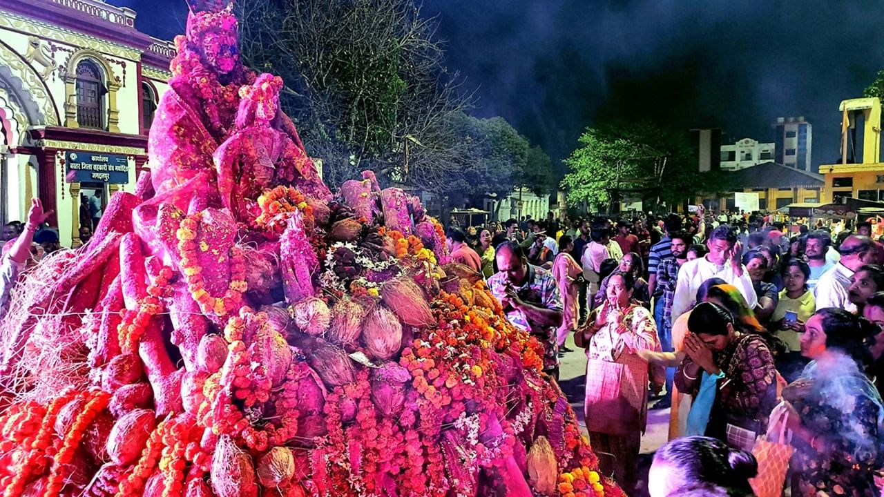Happy Holi 2025 : തിന്മയുടെ മേല്‍ നന്മ വിജയം നേടിയതിന്റെ പ്രതീകം; നിറങ്ങളുടെ ആഘോഷങ്ങള്‍ക്ക് പറയാനുള്ളത് നിരവധി ഐതിഹ്യങ്ങളുടെ കഥ; ഹോളിക്ക് പിന്നില്‍