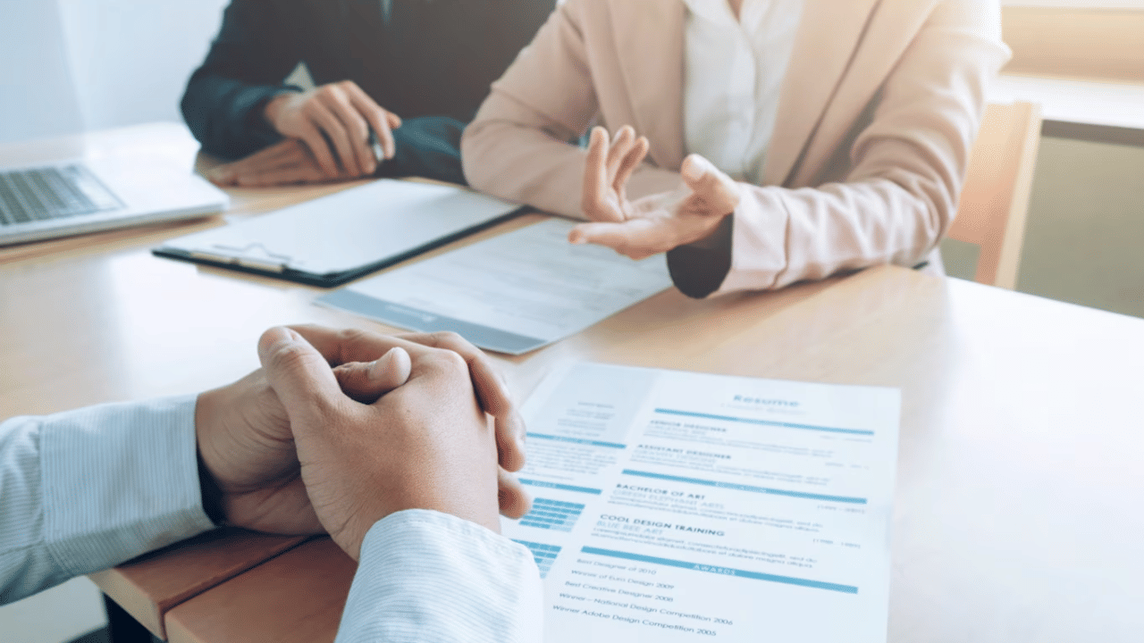 IDBI Bank Recruitment 2025: പരീക്ഷയില്ലാതെ ബാങ്കിൽ ജോലി നേടാം; വിവിധ തസ്തികളിൽ അവസരം, അപേക്ഷ ക്ഷണിച്ച് ഐഡിബിഐ ബാങ്ക്