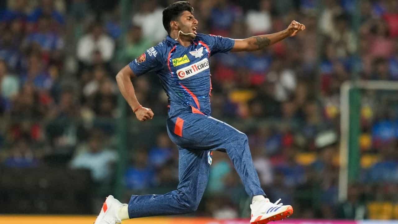 IPL 2025: മായങ്ക് യാദവ് മാച്ച് ഫിറ്റല്ലെന്ന് പറയാൻ എൻസിഎയോട് ലഖ്നൗ മാനേജ്മെൻ്റ് ആവശ്യപ്പെട്ടെന്ന് റിപ്പോർട്ടുകൾ; വിവാദം പുകയുന്നു