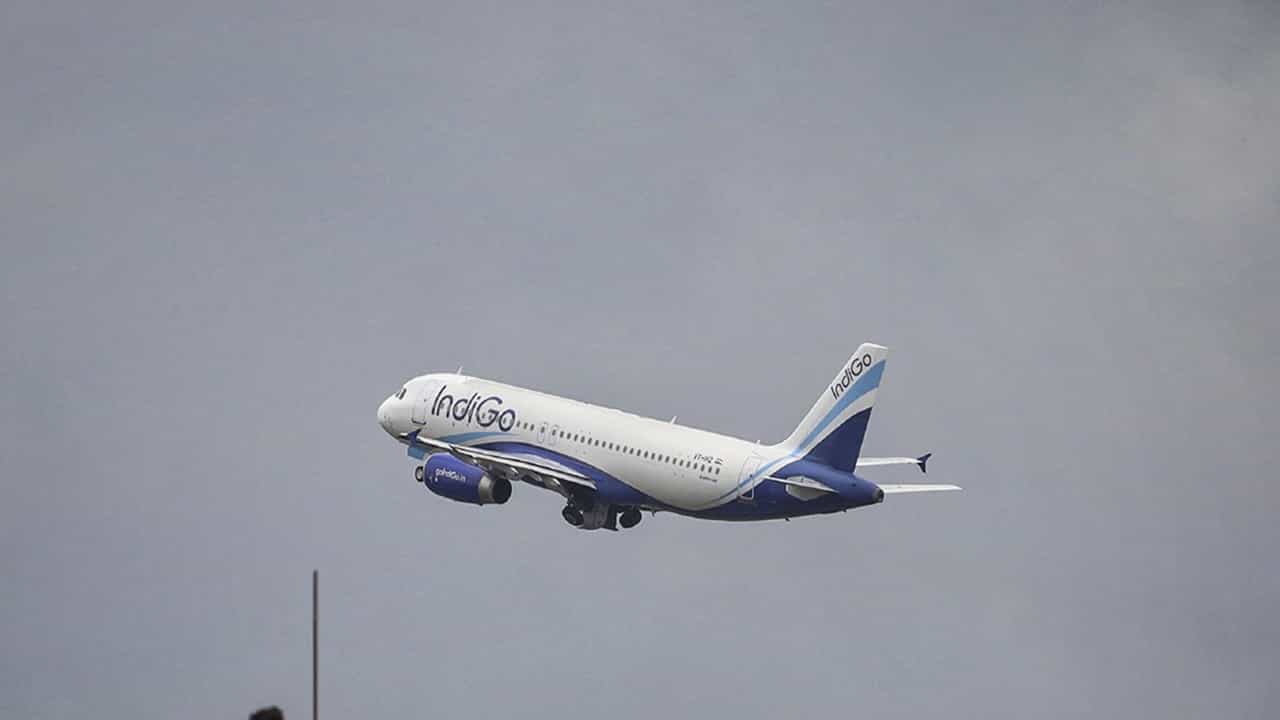 Indigo: ലാന്‍ഡ് ചെയ്യുന്നതിനിടെ ഇന്‍ഡിഗോ വിമാനത്തിന്റെ പിന്‍ഭാഗം റണ്‍വേയില്‍ ഇടിച്ചു, സംഭവം ചെന്നൈയില്‍; അന്വേഷണം