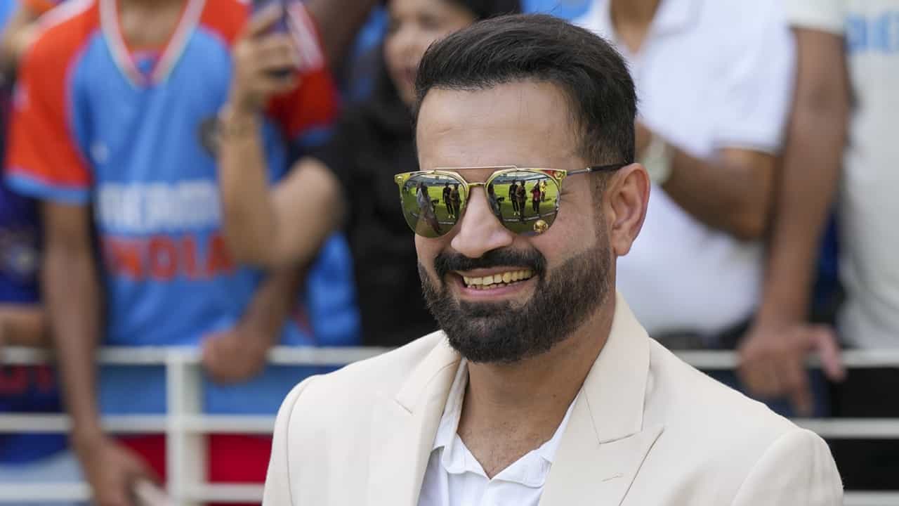 Irfan Pathan: ഐപിഎല് കമന്ററി പാനലില് നിന്ന് പുറത്താക്കിയതിന് പിന്നാലെ പുതിയ നീക്കവുമായി ഇര്ഫാന് പത്താന്; താരത്തിന്റെ പദ്ധതി ഇതാണ് Irfan Pathan: ഐപിഎല് കമന്ററി പാനലില് നിന്ന് പുറത്താക്കിയതിന് പിന്നാലെ പുതിയ നീക്കവുമായി ഇര്ഫാന് പത്താന്; താരത്തിന്റെ പദ്ധതി ഇതാണ്