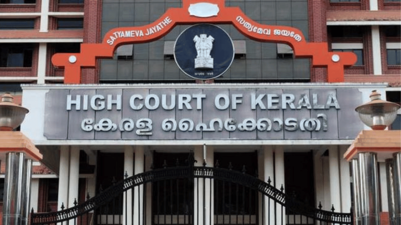 Kerala High Court: വ്യക്തിവിരോധം തീര്ക്കാൻ വ്യാജ ബലാത്സംഗ പരാതികൾ കൂടുന്നു; നിരീക്ഷണവുമായി ഹൈക്കോടതി Kerala High Court: വ്യക്തിവിരോധം തീര്ക്കാൻ വ്യാജ ബലാത്സംഗ പരാതികൾ കൂടുന്നു; നിരീക്ഷണവുമായി ഹൈക്കോടതി