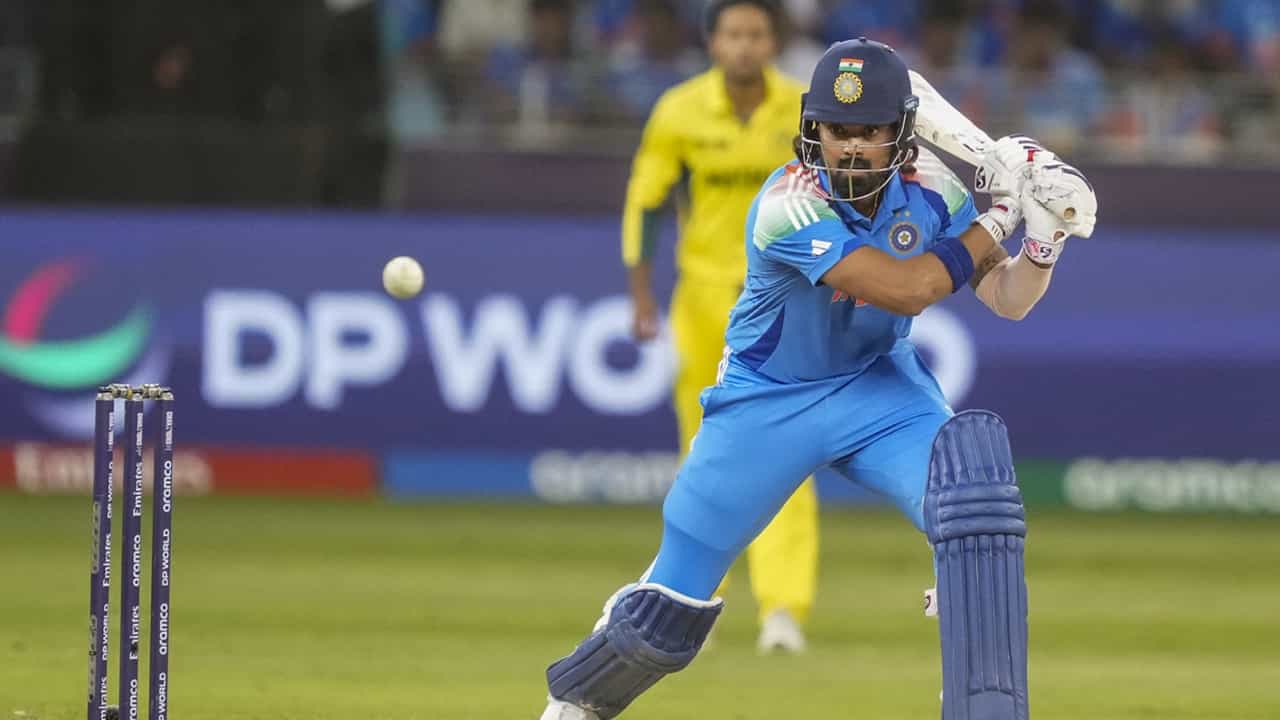 KL Rahul: ടോപ് ഓര്ഡറില് അവസരം കിട്ടാത്തതിനെക്കുറിച്ച് കെ.എല്. രാഹുല്; കള്ളം പറയാനില്ലെന്ന് താരം KL Rahul: ടോപ് ഓര്ഡറില് അവസരം കിട്ടാത്തതിനെക്കുറിച്ച് കെ.എല്. രാഹുല്; കള്ളം പറയാനില്ലെന്ന് താരം