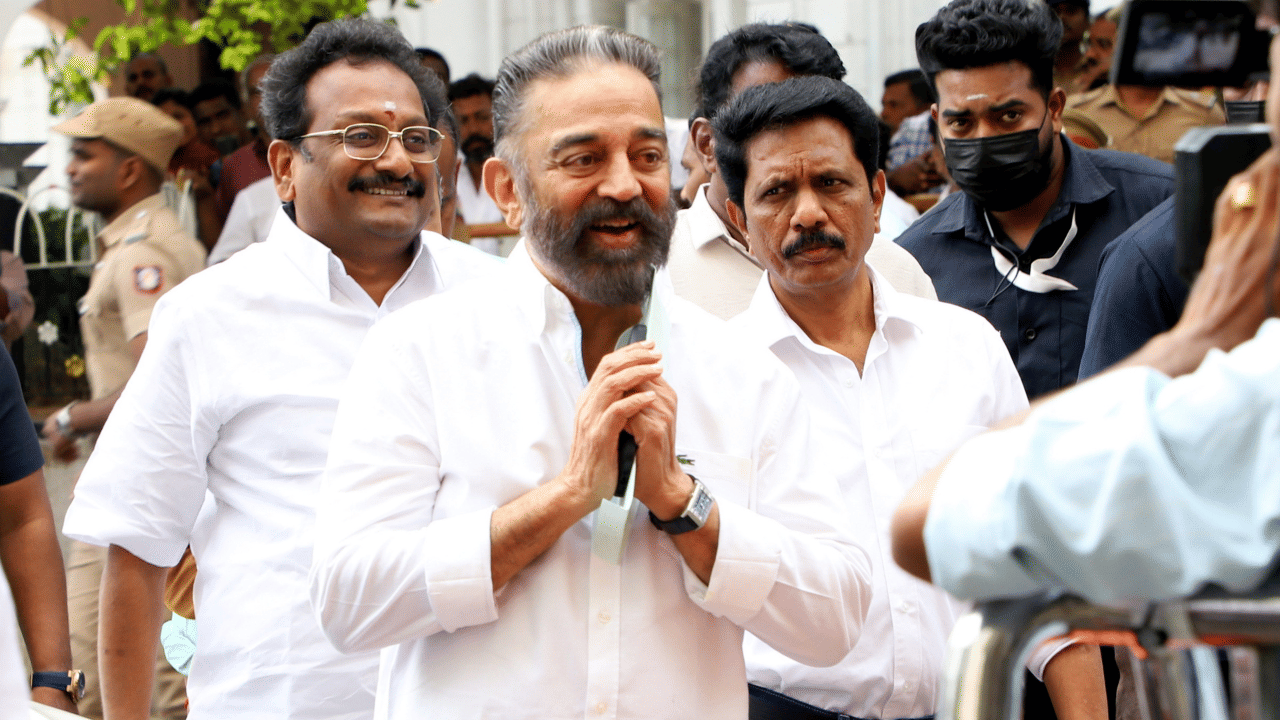 Kamal Haasan: ഇന്ത്യയെ ഹിന്ദിയാ ആക്കുന്നു; ഭാഷാ യുദ്ധം മുറുകമ്പോൾ ഡിഎംകെയെ പിന്തുണച്ച് നടൻ കമൽഹാസൻ