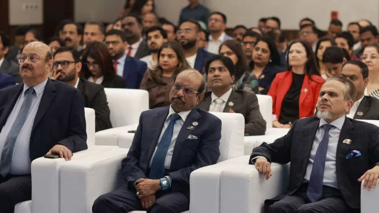 WITT Summit 2025 : ടിവി9 വാട്ട് ഇന്ത്യ തിങ്ക്സ് ടുഡേയിലെ പ്രധാനമന്ത്രിയുടെ പ്രസംഗം ലൈവായ് കേട്ട് യൂസഫലി