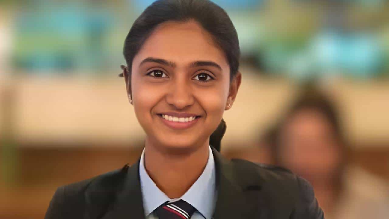 IB Officer Megha Death: നൈറ്റ് ഡ്യൂട്ടി കഴിഞ്ഞ് ഫോൺ വിളിച്ച് നടന്നു, ട്രെയിൻ കണ്ട് ട്രാക്കിന് കുറുകെ കിടന്നു’; ഐബി ഉദ്യോഗസ്ഥയുടെ മരണത്തിൽ ദുരൂഹത