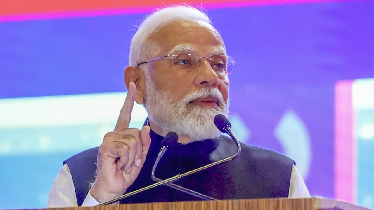 Narendra Modi: കാടുകളില്‍ നിന്ന് നക്‌സലിസം തുടച്ചുനീക്കിയെന്ന് പ്രധാനമന്ത്രി; അര്‍ബന്‍ നക്‌സലുകളുടെ ഭീഷണി വളരുന്നു