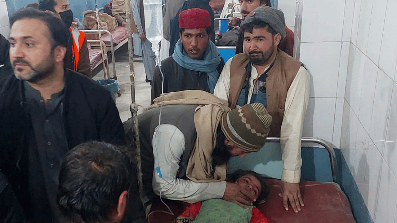 Pakistan Suicide Bombings: പാകിസ്താനില്‍ ചാവേര്‍ ആക്രമണം; ലക്ഷ്യം സൈനികതാവളം, ഒന്‍പതുപേര്‍ കൊല്ലപ്പെട്ടു