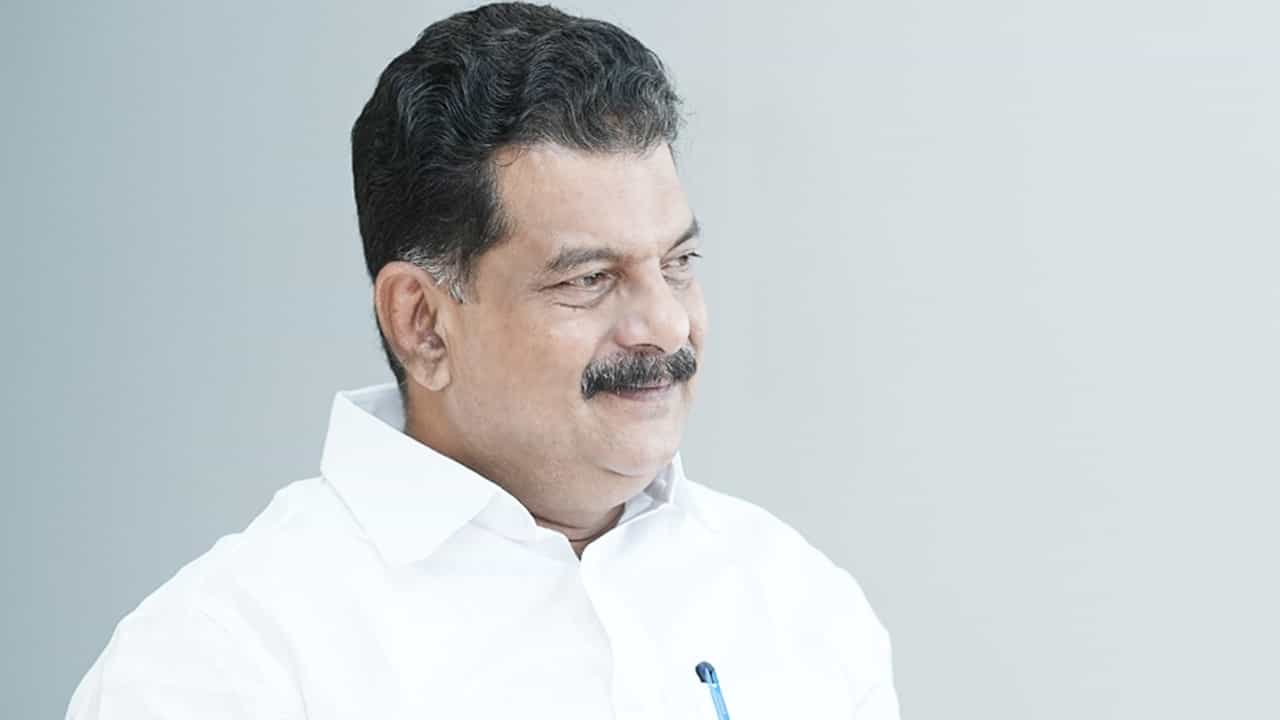 PV Anvar: തലയടിച്ച് പൊട്ടിക്കുമെന്ന് ഭീഷണി; ചുങ്കത്തറയിലെ പ്രസംഗത്തില്‍ അന്‍വറിനെതിരെ കേസ്‌