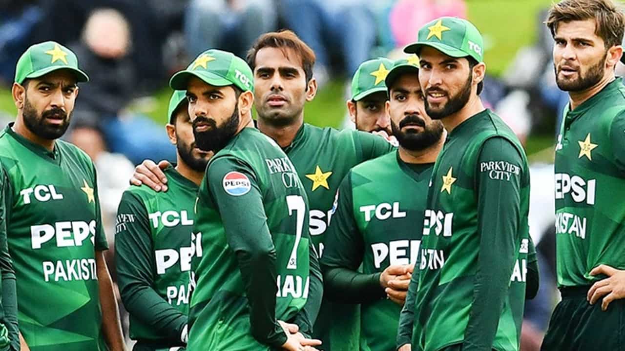 Pakistan Cricket Team: വെറുതെയല്ല പൊട്ടിയത് ! പാക് ടീം സഞ്ചരിച്ചത് 13,200 കി.മീ, ന്യൂസിലന്‍ഡ് പൂജ്യം കിലോമീറ്ററും! തല മാറിയിട്ടും പാകിസ്ഥാന്‍ തോല്‍ക്കുന്നതിന് പിന്നില്‍