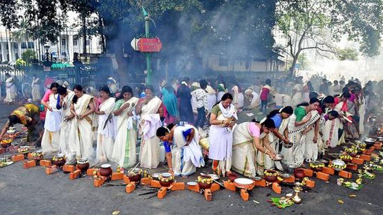 വടക്കോട്ടാണ് തിളച്ച് തൂവുന്നതെങ്കില്‍ ആഗ്രഹങ്ങള്‍ പൂര്‍ത്തീകരിക്കാന്‍ അല്‍പം ബുദ്ധിമുട്ട് നേരിടേണ്ടതായി വരും. (Image Credits: Social Media)