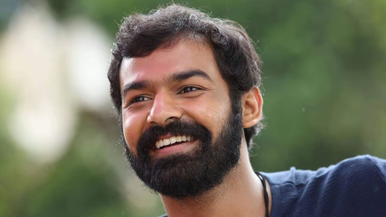 Pranav Mohanlal Net Worth: സിനിമയില്ലെങ്കിലെന്താ ഇത്രയ്ക്ക് ആസ്തിയുണ്ടല്ലോ! എന്നാലും 53 കോടി ഒക്കെ എങ്ങനെ? Pranav Mohanlal Net Worth: സിനിമയില്ലെങ്കിലെന്താ ഇത്രയ്ക്ക് ആസ്തിയുണ്ടല്ലോ! എന്നാലും 53 കോടി ഒക്കെ എങ്ങനെ?